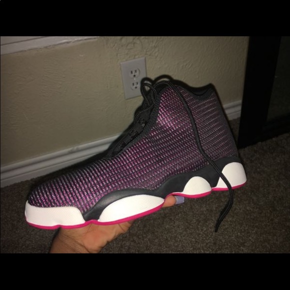 woman’s jordan’s - Picture 4 of 4